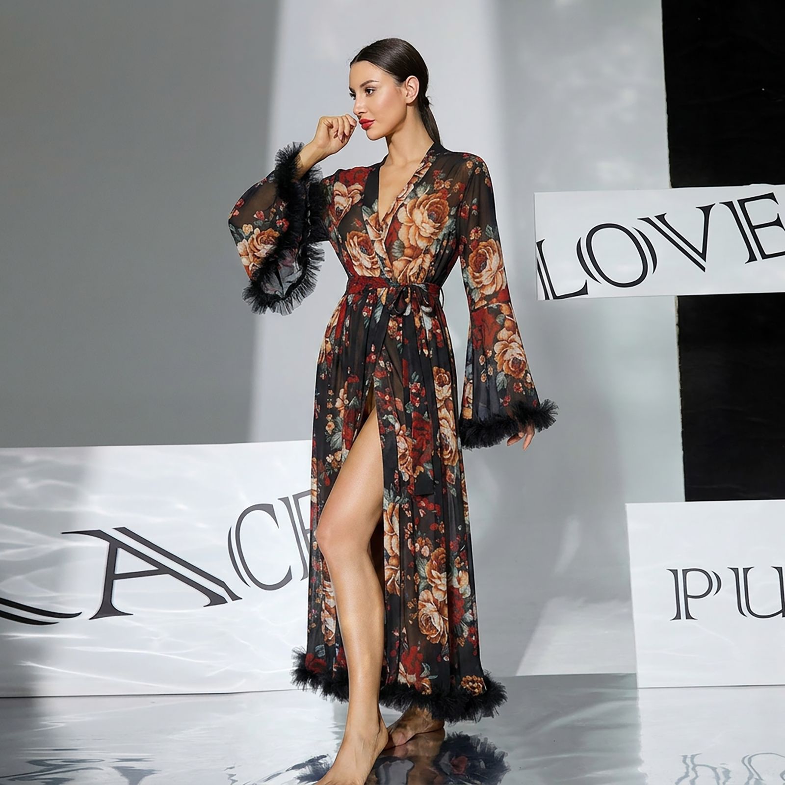 เสื้อคลุมอาบน้ำตาข่ายโปร่งลายพ - Kimono Sheer Floral บทวิจารณ์และราคา